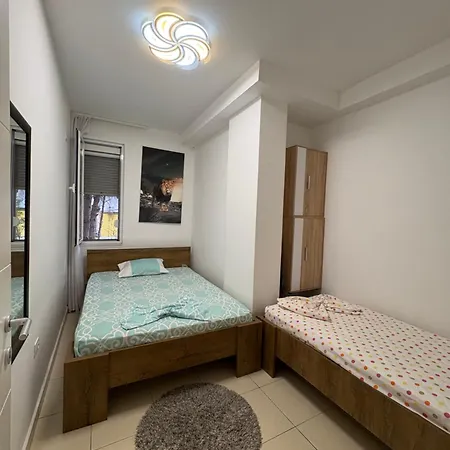 Biki Apartament Golem (Tirana)