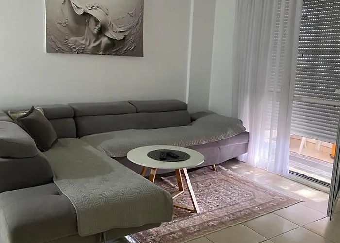Apartment Biki Golem (Tirana)