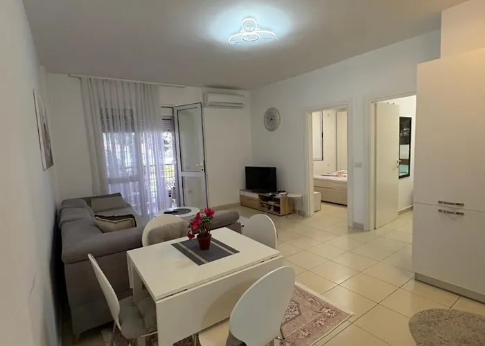 Biki Apartment Golem (Tirana)